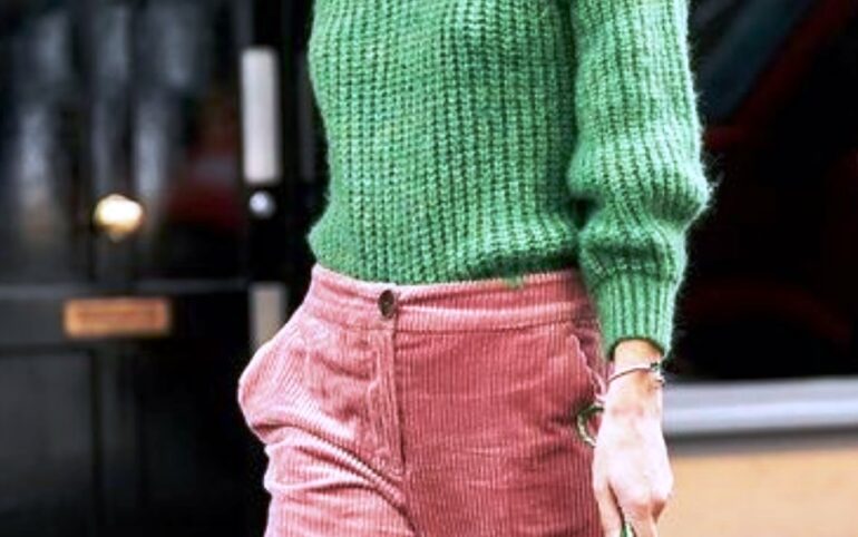 Warna Kombinasi yang Cocok dengan Pakaian Hijau, Jangan Sampai Salah Ya