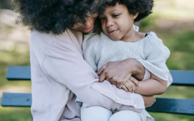 7 Cara Mengatasi Anak Minder dan Pemalu Agar Tumbuh Percaya Diri