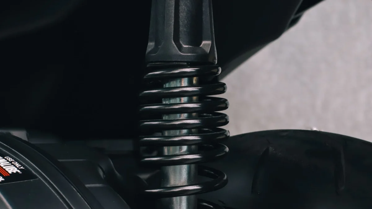 Cara Merawat Shockbreaker Motor Matic Agar Awet dan Selalu Empuk